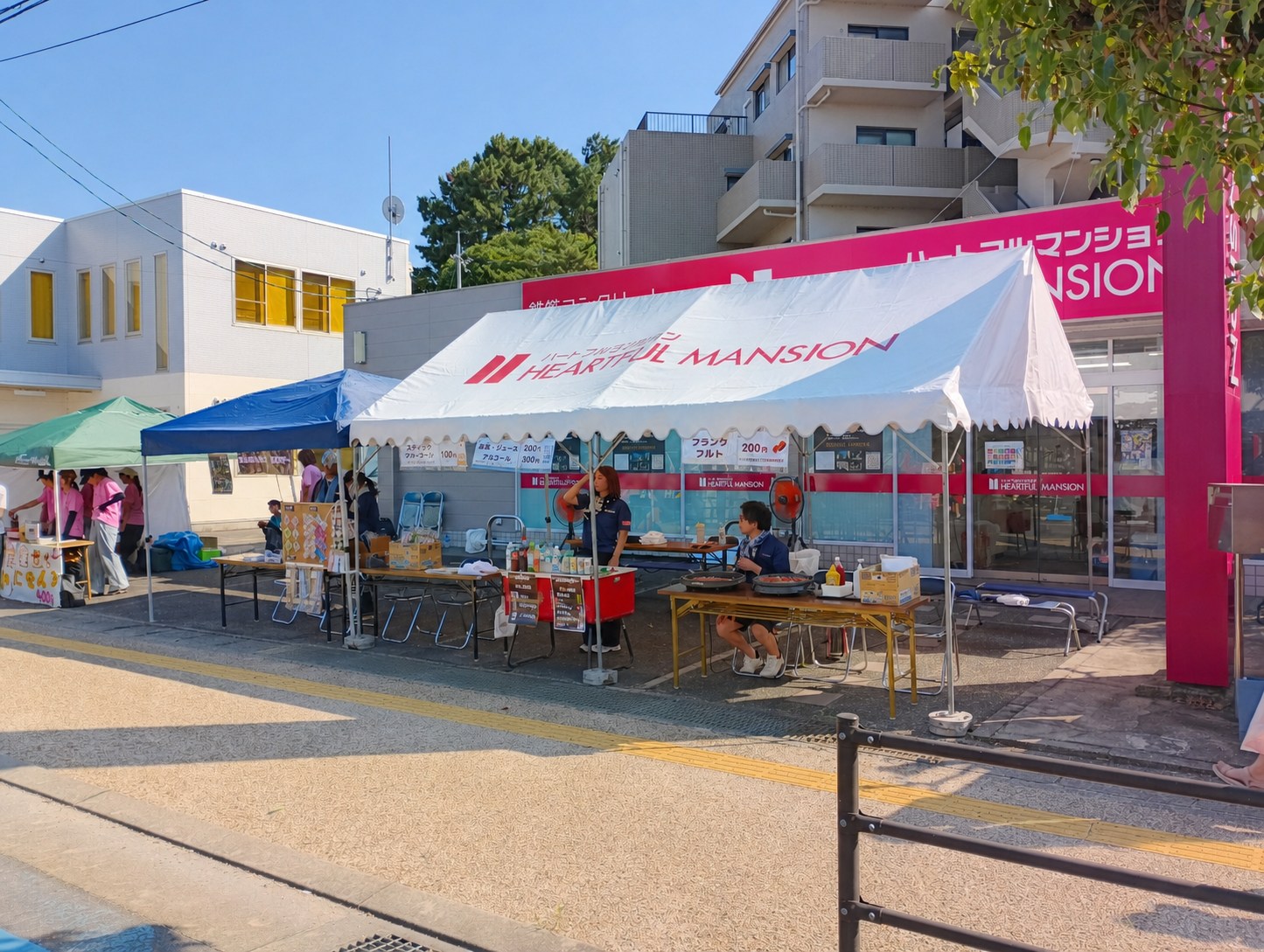 もりやま夏まつりに出店したハートフルマンションのテント