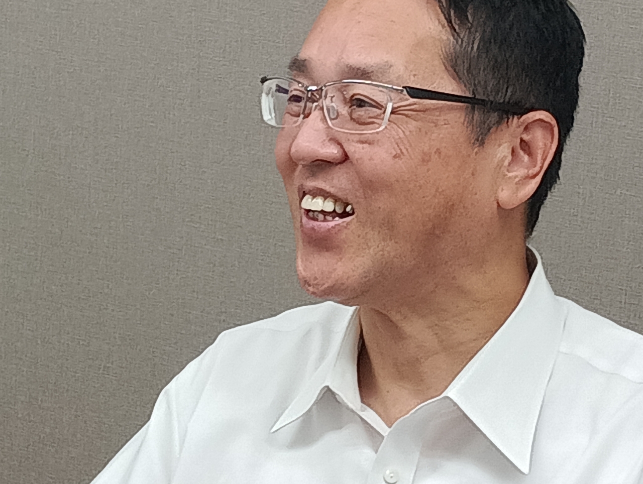 笑顔で語る野澤浩之課長